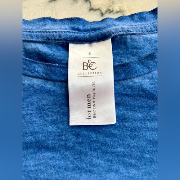 LOVE brand t-shirt, says F/U/C/K covid 19 by LOVE in neon green on washed blue-S - Picture 3 of 3